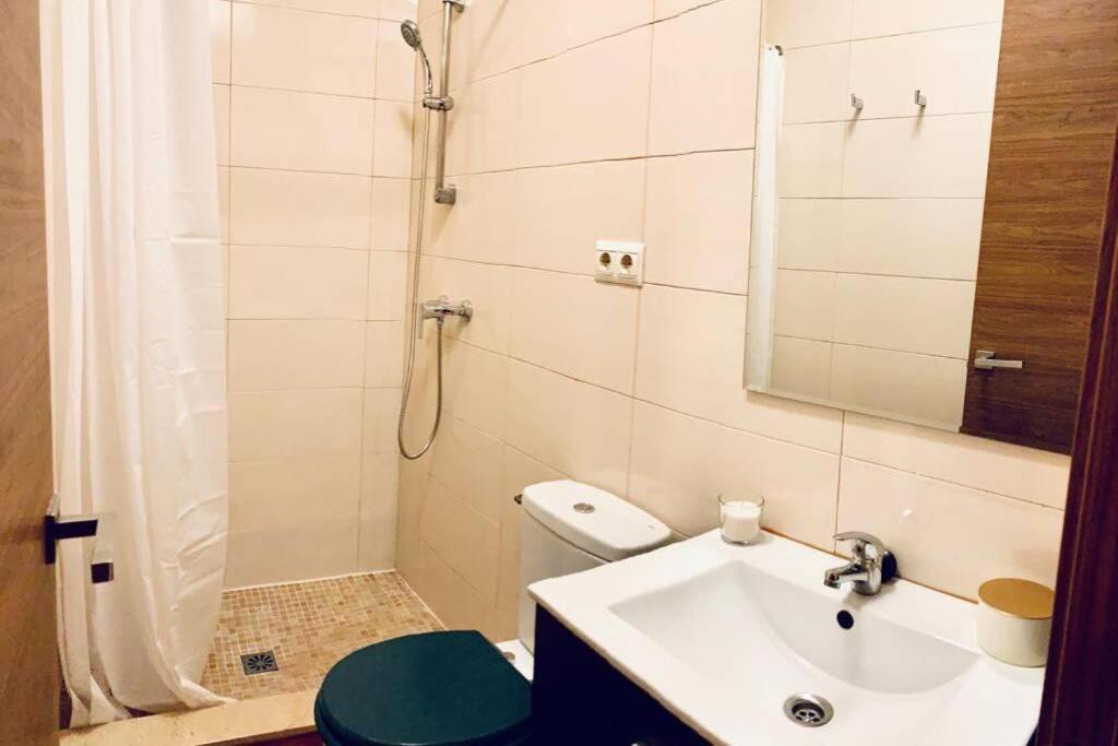 Precioso Apartamento A 50M De La Playa En El Palo Malaga Bagian luar foto